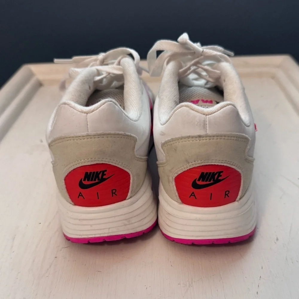 Nike Women's Air Max Solo White and Pink Sneakers